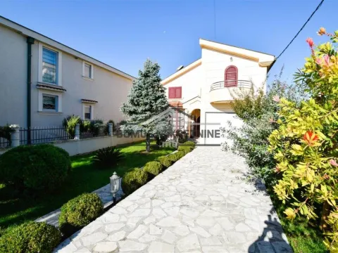 Rent, house, 200m², Donja Gorica, Podgorica - image 4