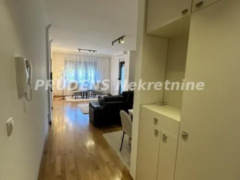 Izdavanje, trosoban stan, 67m², Đeram Pijaca, Beograd - image 14