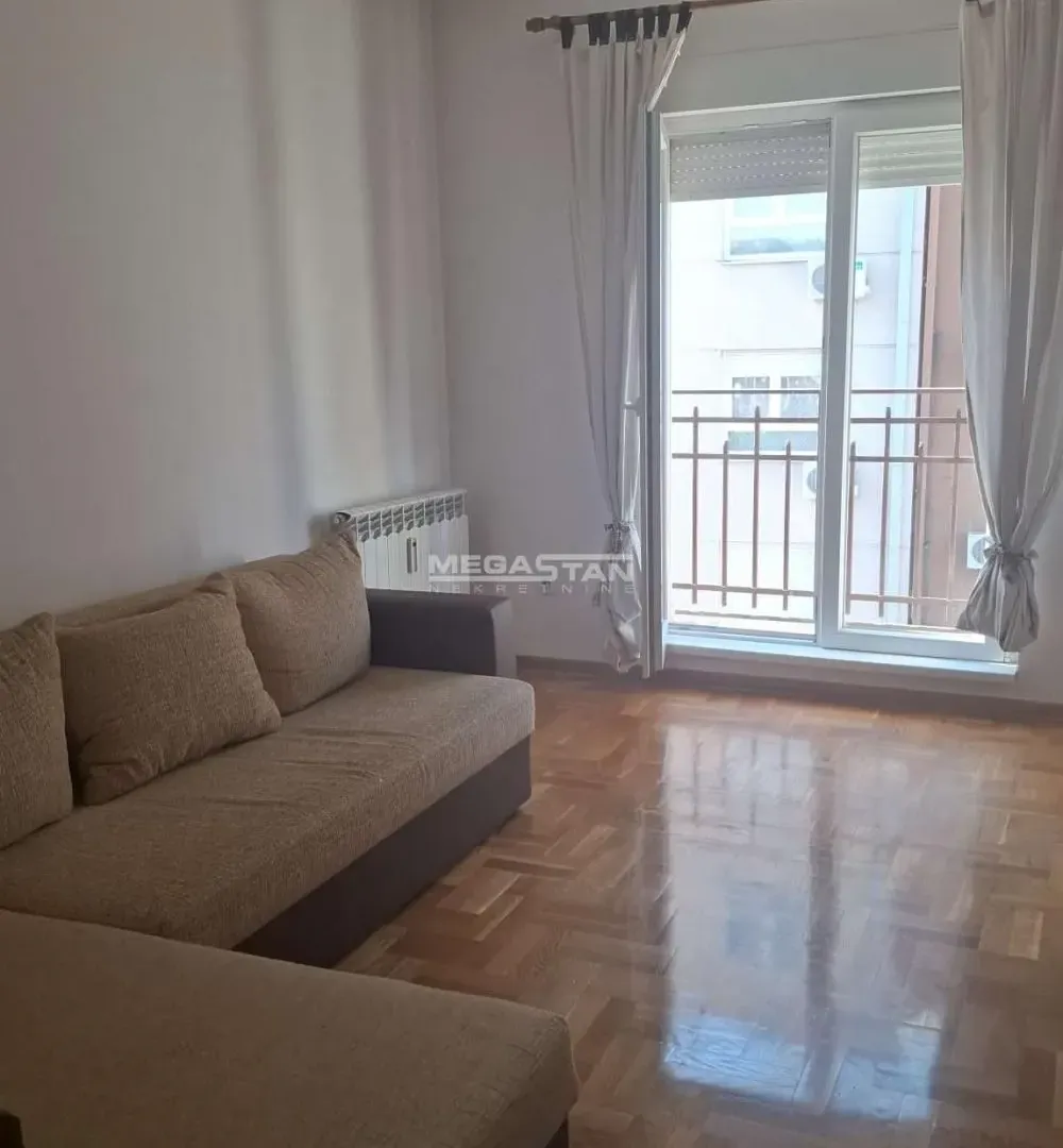 Rent, one bedroom apartment, 32m², Đeram Pijaca, Beograd