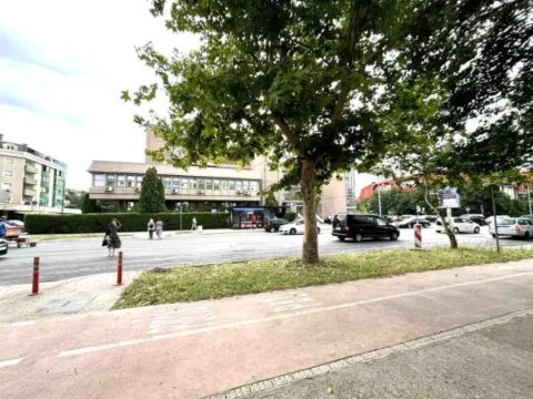 Izdavanje, poslovni prostor, 40m², Preko Morače, Podgorica - image 9