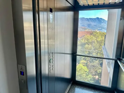 Rent, two bedroom apartment, 54m², Bečići, Budva - image 4