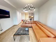 Izdavanje, trosoban stan, 81m², Savski Venac, Beograd - image 1