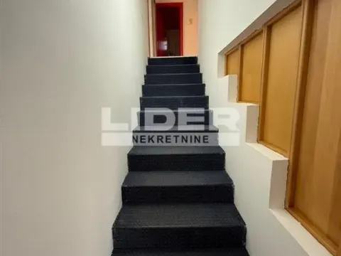 Rent, house, 190m², Ledine, Beograd - image 2
