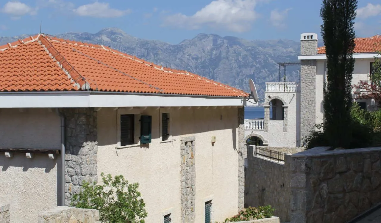 Sale, house, 235m², Kostanjica, Kotor