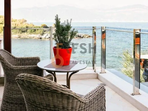 Prodaja, ugostiteljski objekat, 400m², Tivat, Crna Gora - image 14