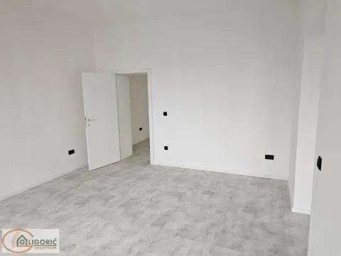 Sale, four bedroom apartment, 120m², Vračar Centar, Vračar Sve Podlokacije - image 4