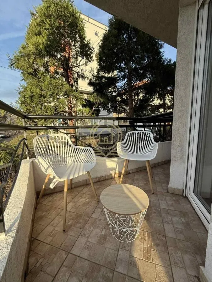 Rent, two bedroom apartment, 70m², Čukarica, Beograd