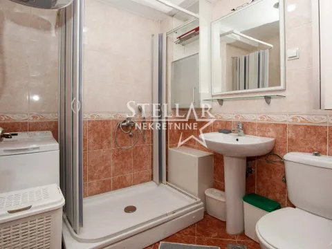 Rent, two bedroom apartment, 62m², Blok 9, Podgorica - image 11