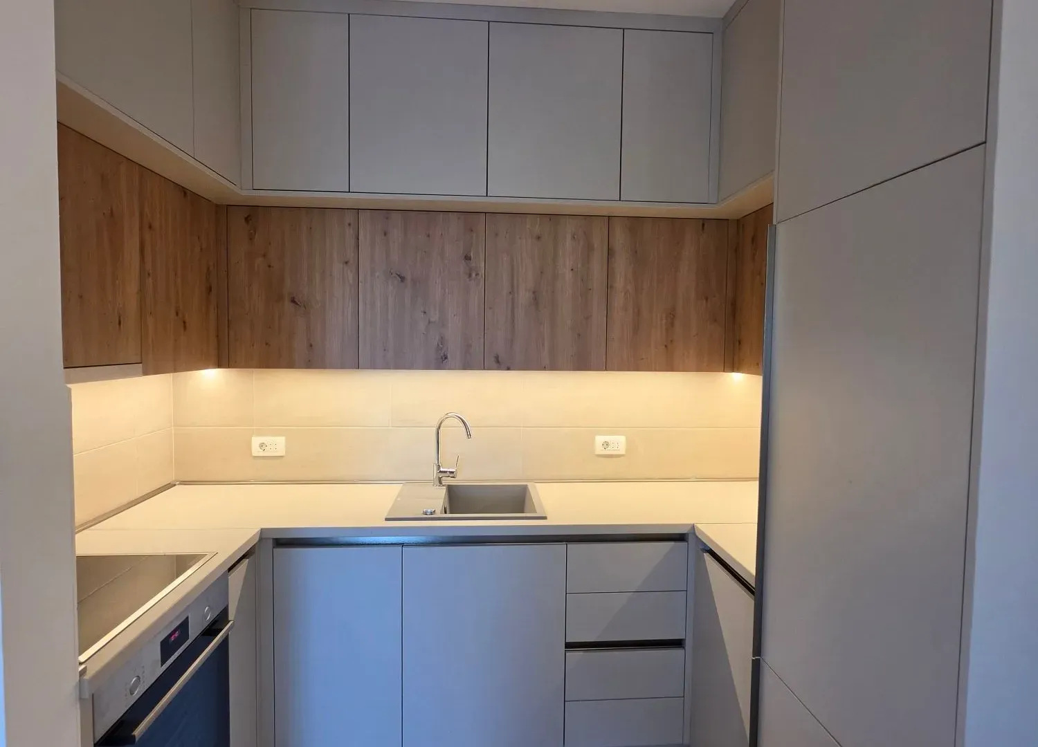 Izdavanje, jednosoban stan, 45m², Pobrežje, Podgorica