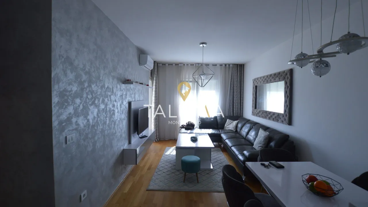 Izdavanje, dvosoban stan, 65m², Stari Aerodrom, Podgorica