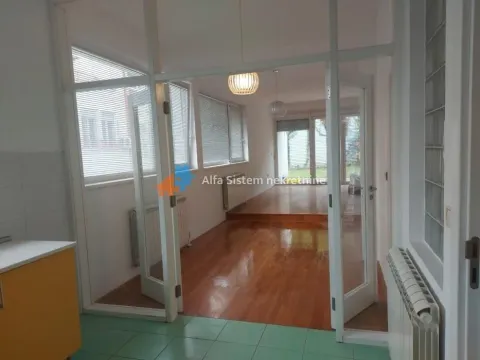 Izdavanje, kuća, 300m², Savski Venac, Beograd - image 3