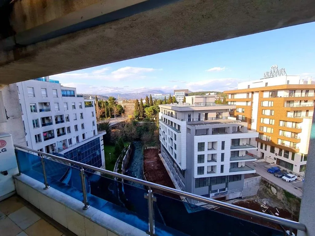 Rent, two bedroom apartment, 80m², Centar, Podgorica