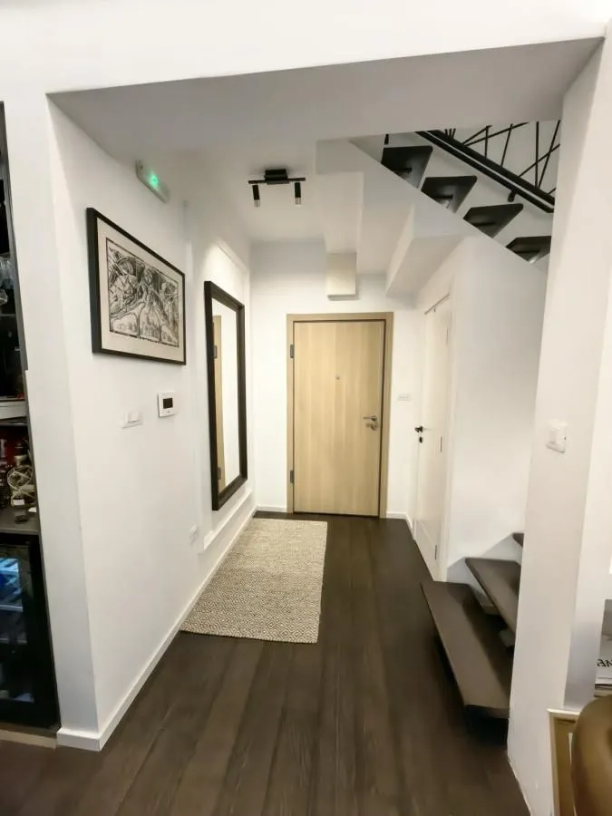 Prodaja, dvosoban stan, 94m², Podgorica, Crna Gora