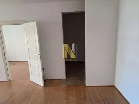 Izdavanje, poslovni prostor, 54m², Bulevar Oslobodjenja, Novi Sad Sve Podlokacije - image 2