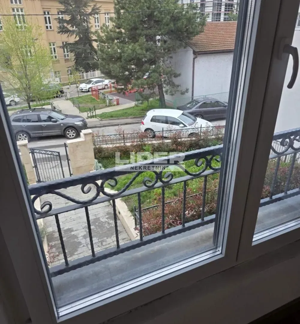 Prodaja, dvosoban stan, 85m², Vračar Sve Podlokacije, Beograd