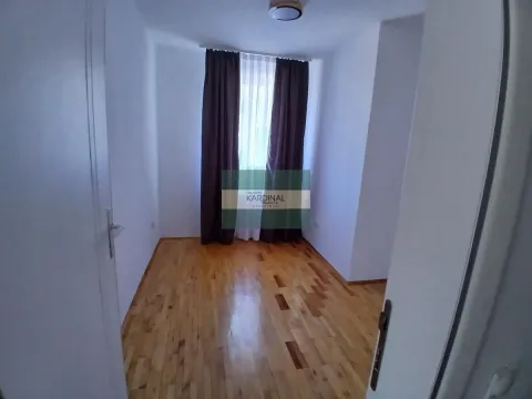Izdavanje, trosoban stan, 65m², Sarina Medja, Jagodina - image 5