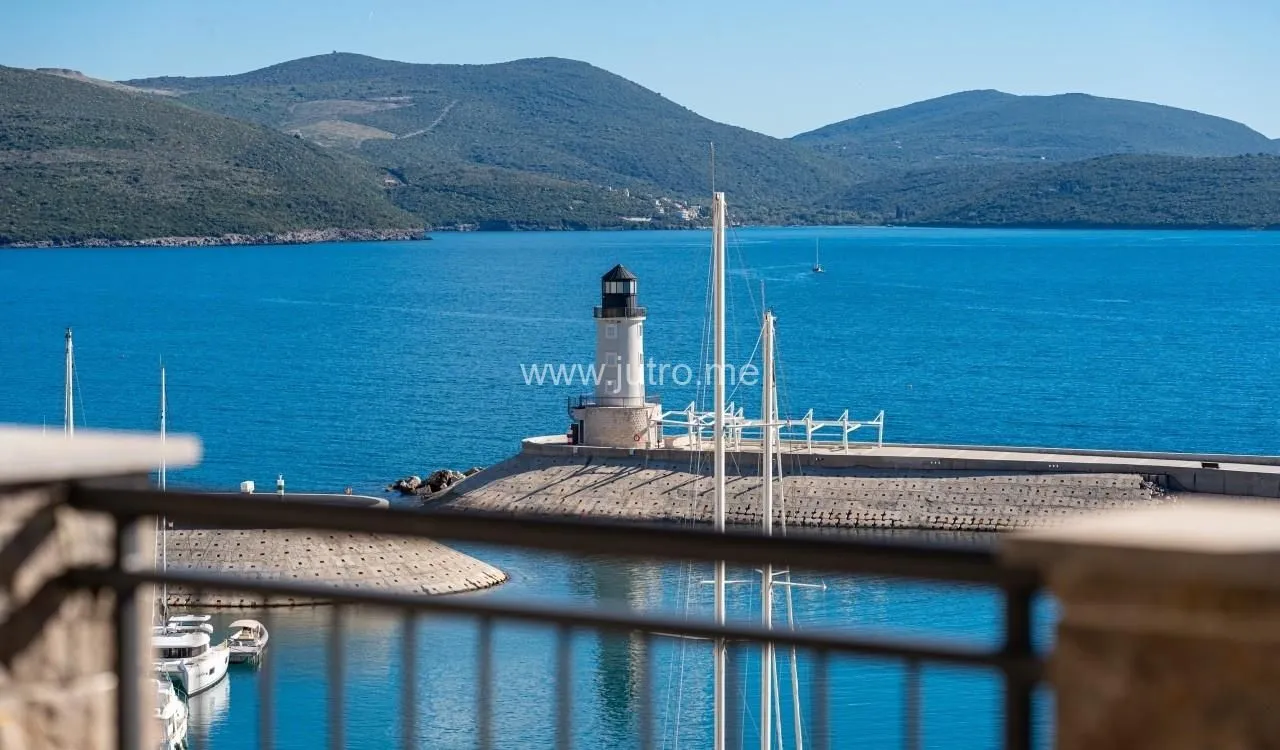 Prodaja, dvosoban stan, 113m², Luštica Bay, Tivat