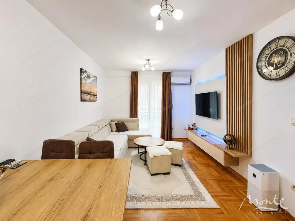 Sale, one bedroom apartment, 42m², Stari Aerodrom, Podgorica