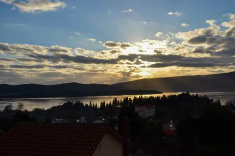 Prodaja, stan, 176m², Tivat, Crna Gora - image 1