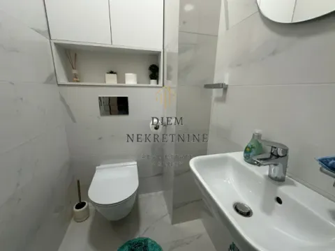 Izdavanje, trosoban stan, 95m², Central Point, Podgorica - image 8