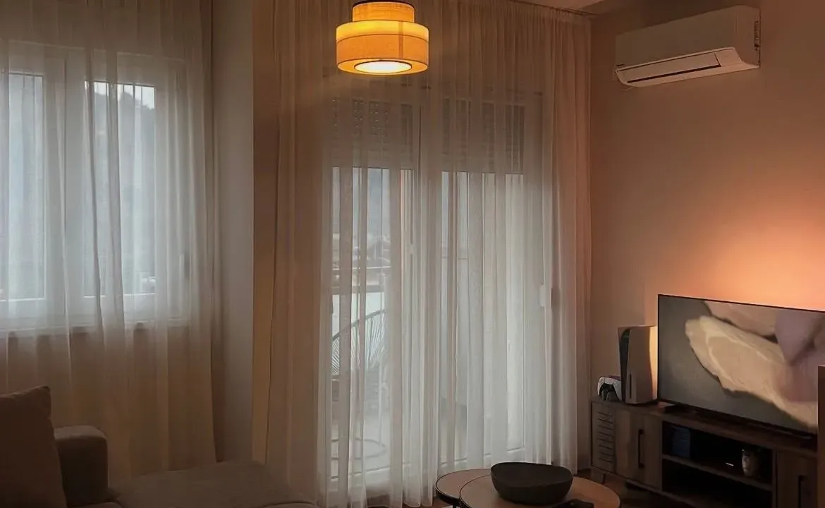 Izdavanje, jednosoban stan, 30m², City Kej, Podgorica