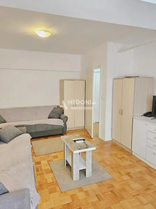 Izdavanje, jednosoban stan, 39m², Kluz, Zvezdara Sve Podlokacije