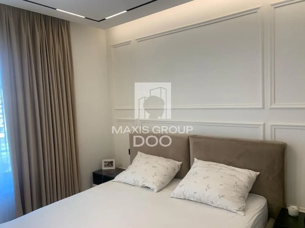 Izdavanje, dvosoban stan, 56m², Savski Venac, Beograd