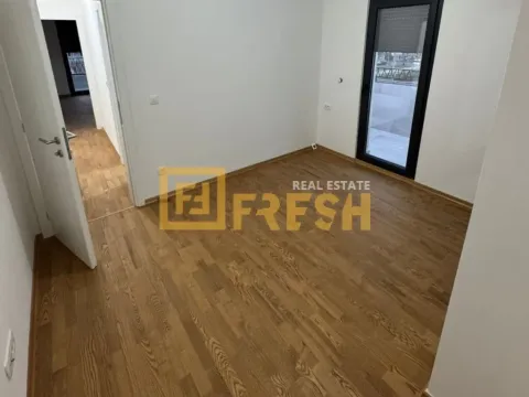 Izdavanje, dvosoban stan, 54m², City Kvart, Podgorica - image 10