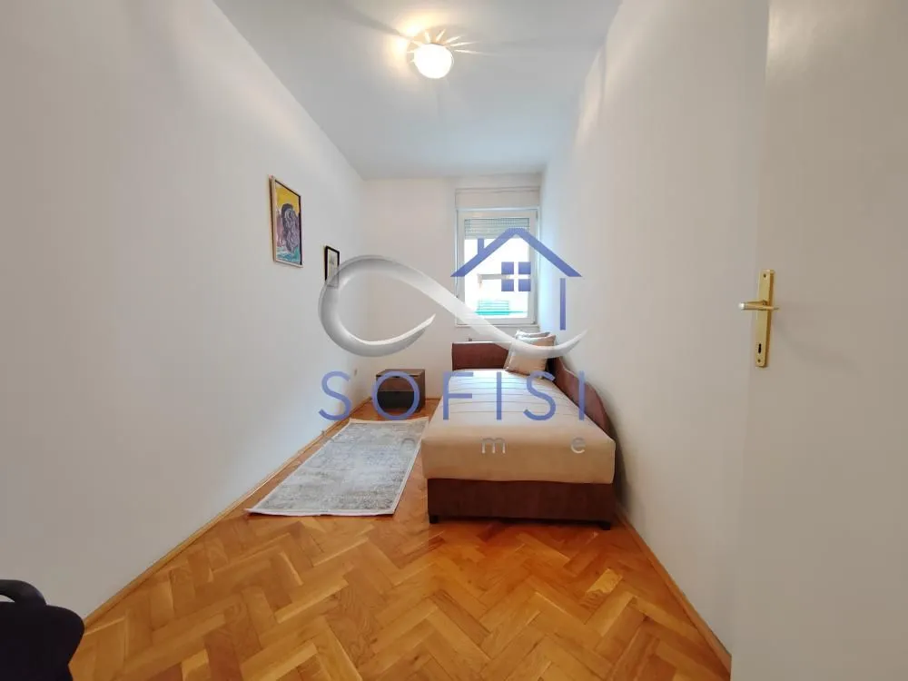 Izdavanje, dvosoban stan, 45m², Grbavica, Novi Sad Sve Podlokacije