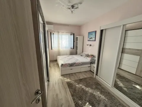 Rent, one bedroom apartment, 70m², Prčanj, Kotor - image 6