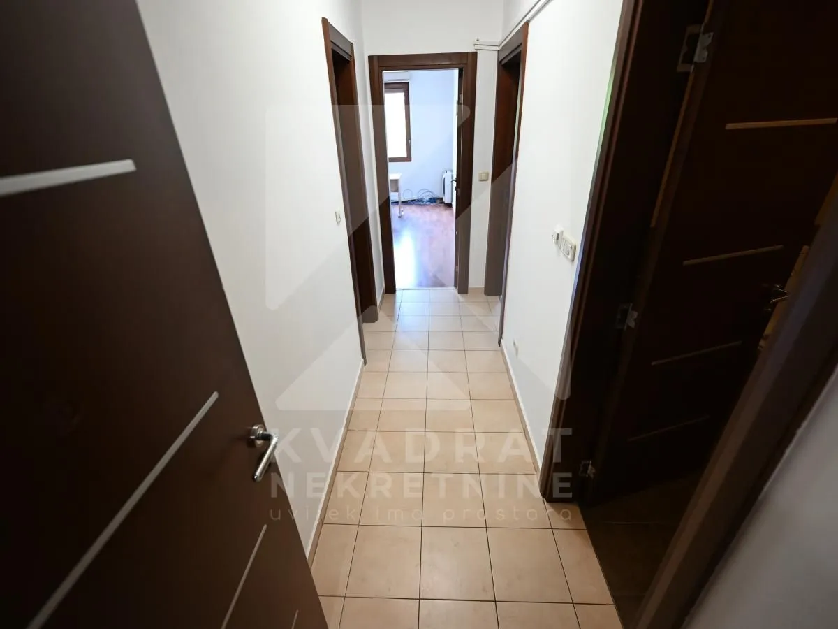 Rent, office space, 105m², Preko Morače, Podgorica