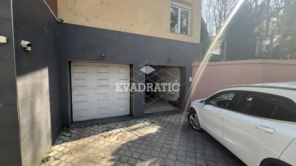 Sale, four bedroom apartment, 126m², Savski Venac, Beograd