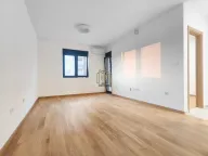 Izdavanje, dvosoban stan, 53m², City Kvart, Podgorica - image 1