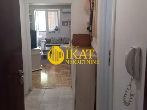 Stan in Zvezdara Sve Podlokacije