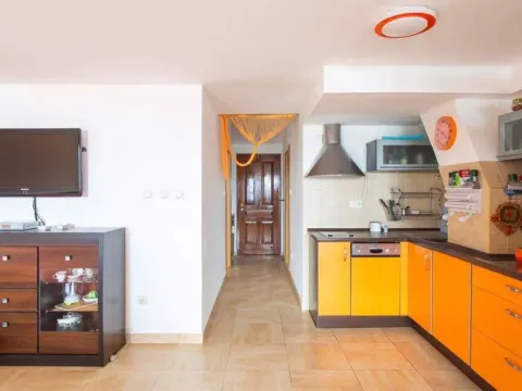 Prodaja, dvosoban stan, 72m², Kamenari, Herceg Novi - image 3