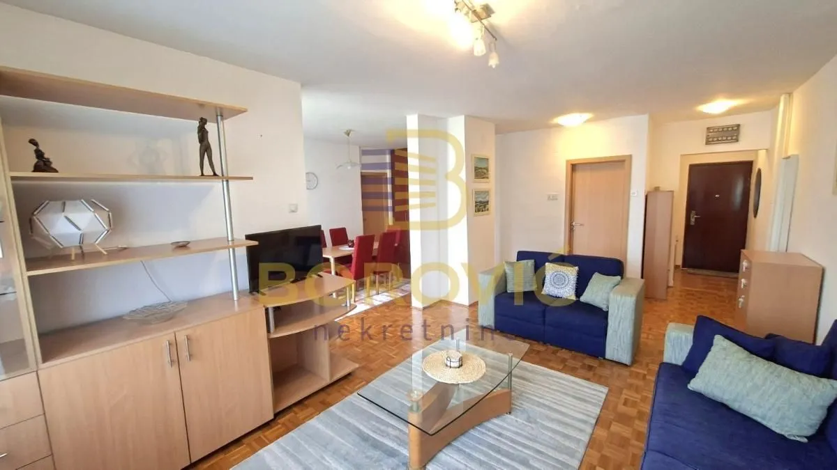 Rent, two bedroom apartment, 65m², Stari Grad, Beograd