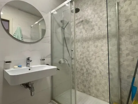 Izdavanje, jednosoban stan, 40m², Central Point, Podgorica - image 6