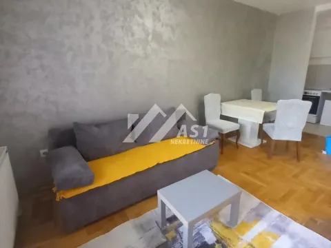 Izdavanje, dvosoban stan, 52m², Podbara, Novi Sad Sve Podlokacije