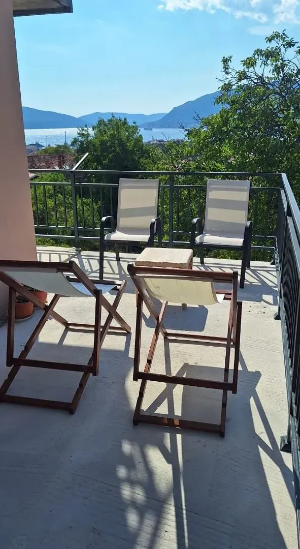 Rent, two bedroom apartment, 80m², Tripovići, Tivat