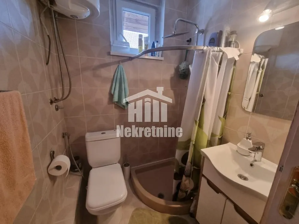 Sale, four bedroom apartment, 100m², Zemun Sve Podlokacije, Beograd