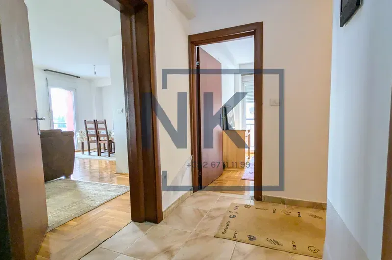 Rent, three bedroom apartment, 92m², 1 maj, Podgorica