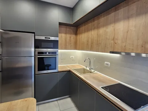 Izdavanje, kuća, 160m², Dalmatinska ulica, Podgorica - image 6