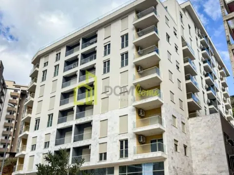 Rent, studio apartment, 33m², Bečići, Budva