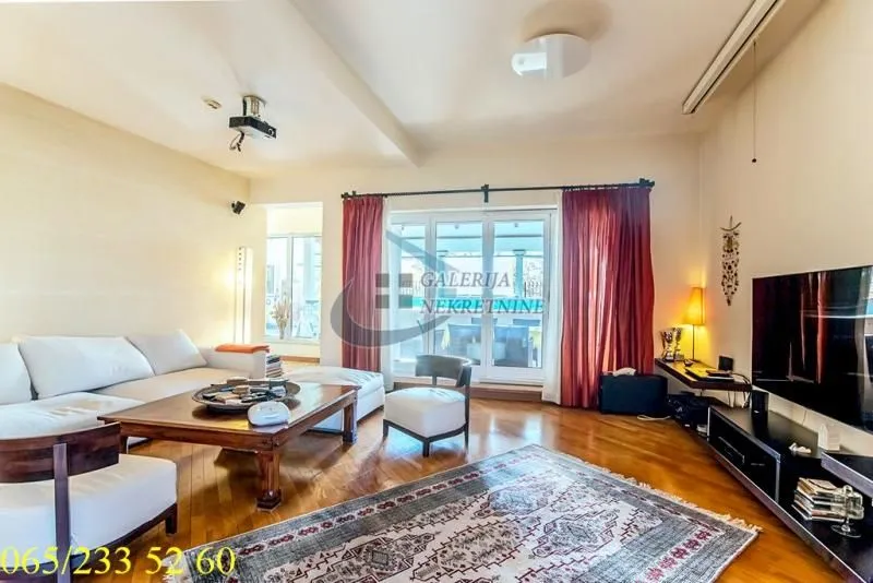 Sale, apartment, 375m², Voždovac Sve Podlokacije, Beograd