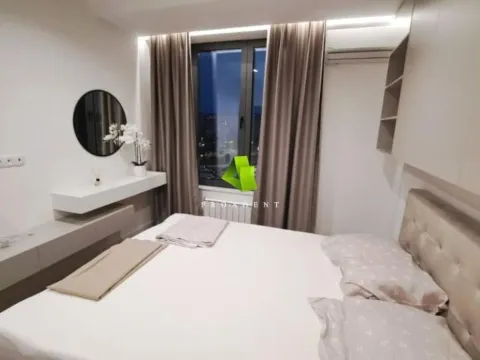 Izdavanje, trosoban stan, 76m², Medijana, Niš - image 10