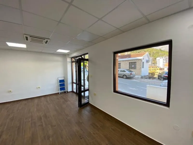 Rent, office space, 53m², Budva, Crna Gora