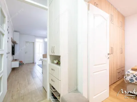 Prodaja, dvosoban stan, 48m², Dobrota, Kotor - image 17