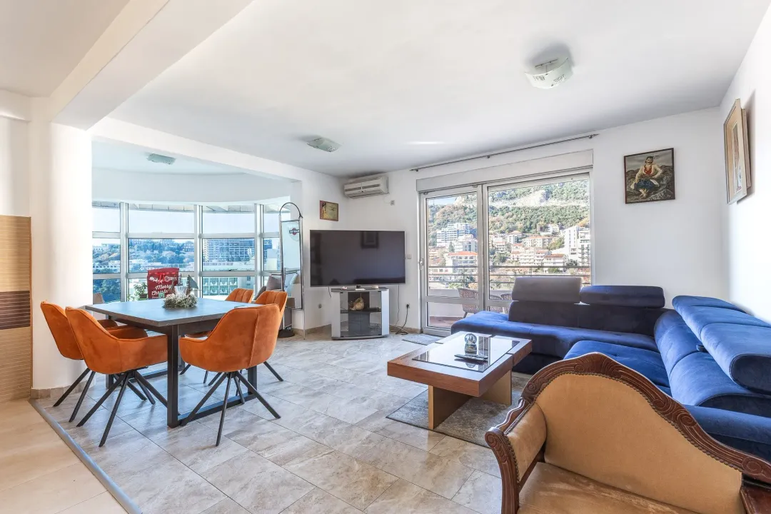 Sale, one bedroom apartment, 71m², Bečići, Budva