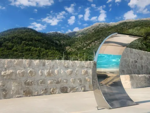 Rent, apartment, 105m², Kotor, Crna Gora - image 2