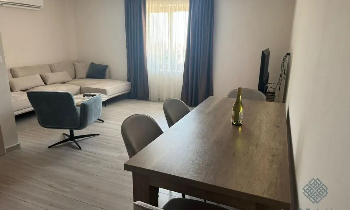 Rent, one bedroom apartment, 50m², Reževići, Budva